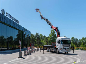 Truk derek SCANIA G 490