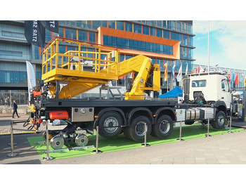 Pengangkut kontainer/ Container truck, Truk derek Volvo NEW FMX 8x4 RAIL ROAD SCHIENEN TWO WAY: gambar 2