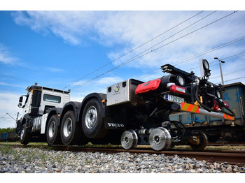 Pengangkut kontainer/ Container truck, Truk derek Volvo NEW FMX 8x4 RAIL ROAD SCHIENEN TWO WAY: gambar 3