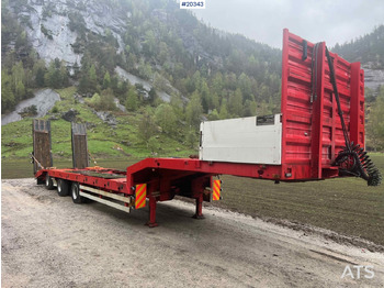Semi-trailer low bed