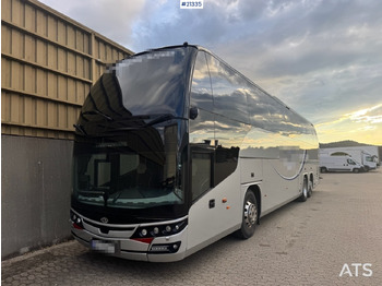 Bus pariwisata MAN