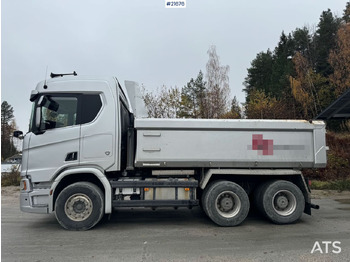 Truk jungkit Scania R580 6x4 Brøyterigget Tippbil: gambar 4