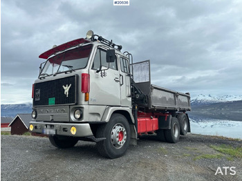 Truk flatbed VOLVO