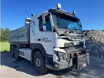 Truk jungkit VOLVO FMX 540