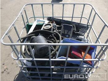 Suku cadang untuk Truk Box of Assorted MAN Spare Parts: gambar 1