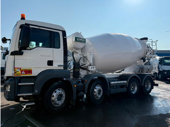 Truk pengaduk beton MAN TGS 32.360