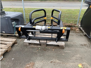 Pemuat depan untuk traktor