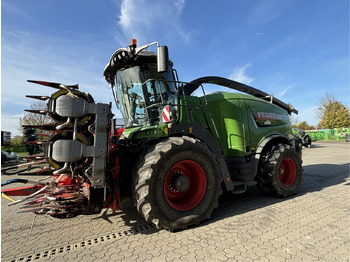 Mesin pemanen FENDT