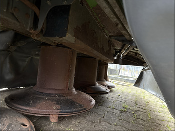 Mesin pemotong padang rumput Fendt Frontmähwerk Cutter 2940 FPV: gambar 4 Mesin pemotong padang rumput Fendt Frontmähwerk Cutter 2940 FPV: gambar 4