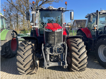 Traktor MASSEY FERGUSON 200 series