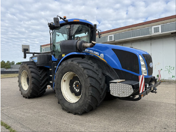 Traktor NEW HOLLAND T9