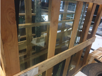 Traktor New Holland Windschutzscheibe: gambar 3 Traktor New Holland Windschutzscheibe: gambar 3