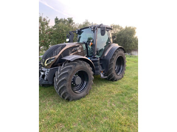 Traktor VALTRA T-series