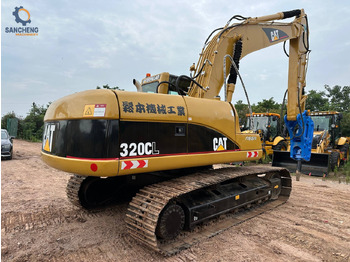 Ekskavator perayap CATERPILLAR 320CL