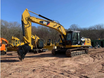 Ekskavator CATERPILLAR 325D