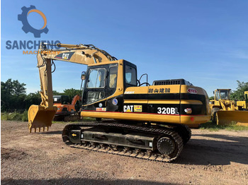 Ekskavator perayap CATERPILLAR 320BL