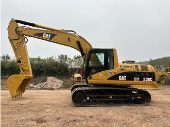 Ekskavator perayap CATERPILLAR 320CL