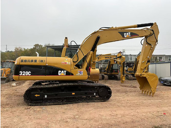 Ekskavator perayap CATERPILLAR 320CL
