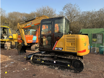 Ekskavator mini SANY