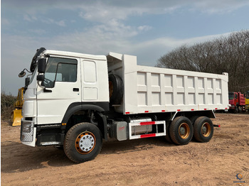 Truk jungkit untuk pengangkutan mesin berat SINOTRUK Howo Dump truck 371: gambar 2