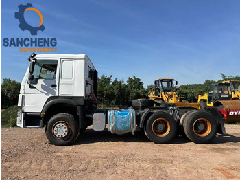 Tractor head SINOTRUK HOWO