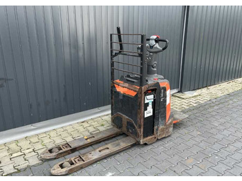 Truk pallet BT
