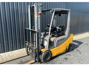 Forklift listrik JUNGHEINRICH EFG