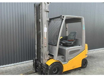 Forklift listrik JUNGHEINRICH EFG 425