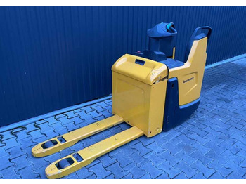 Truk pallet JUNGHEINRICH ERE