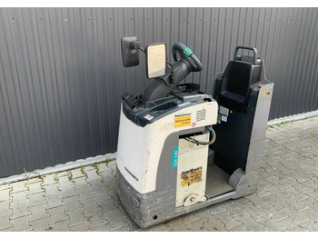 Traktor derek JUNGHEINRICH