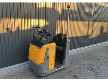 Traktor derek JUNGHEINRICH