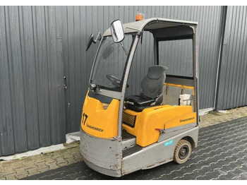 Traktor derek JUNGHEINRICH