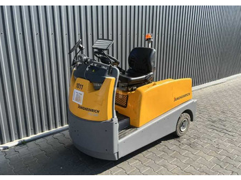 Traktor derek JUNGHEINRICH