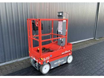 Lift tiang vertikal SKYJACK