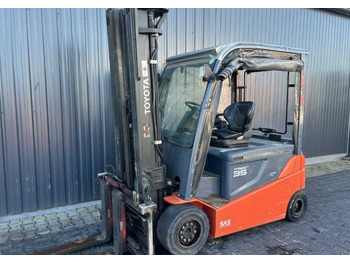 Forklift listrik TOYOTA