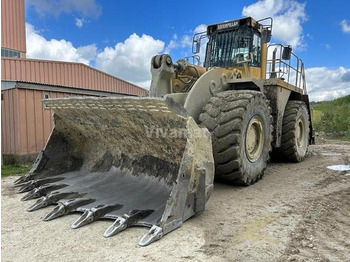 Loader konstruksi CATERPILLAR