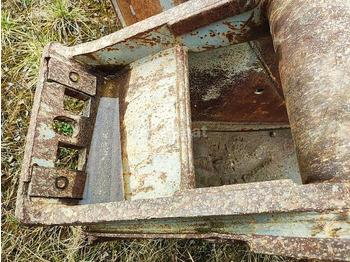 Ember Caterpillar CAT320B-LN -: gambar 3