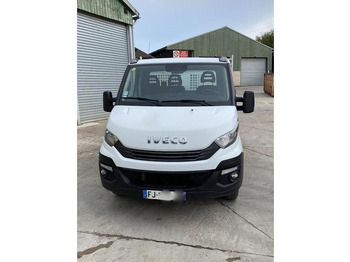 Truk jungkit Iveco 35C18: gambar 4