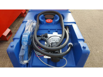 Interior photo 1: Truk tangki untuk pengangkutan bahan bakar baru ADBLUE tank