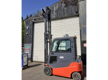 Forklift listrik TOYOTA