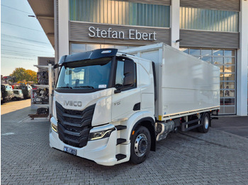 Truk box IVECO
