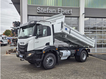 Truk jungkit IVECO X-WAY