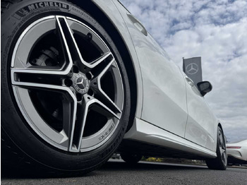Mobil sedan Mercedes-Benz A 200d AMG+AHK+Ambiente+RFK+MBUX+LED+IHC: gambar 5