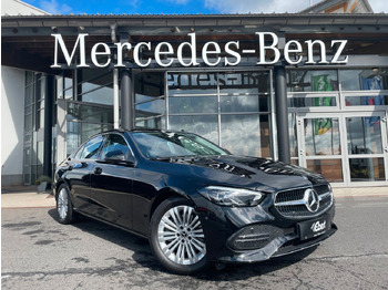Mobil sedan MERCEDES-BENZ