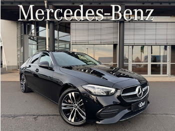 Mobil sedan MERCEDES-BENZ
