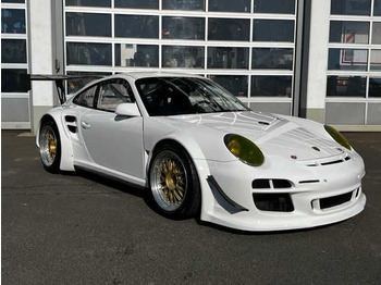 Mobil PORSCHE