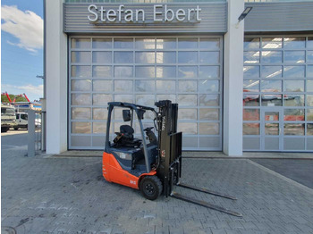 Forklift listrik TOYOTA