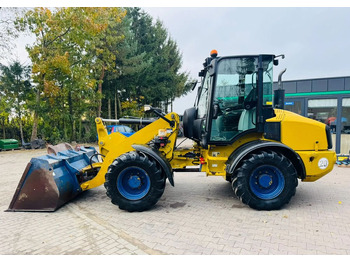 Wheel loader CATERPILLAR 908H
