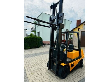 Forklift listrik CESAB