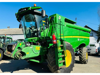 Pemanen gabungan JOHN DEERE S Series